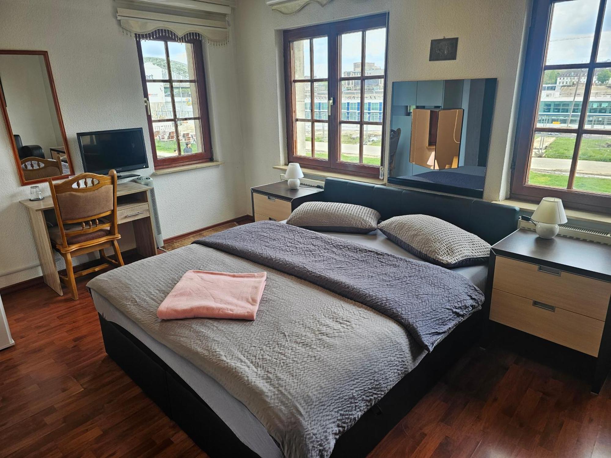 Haus Enteresan Aparthotel Κολωνία Εξωτερικό φωτογραφία